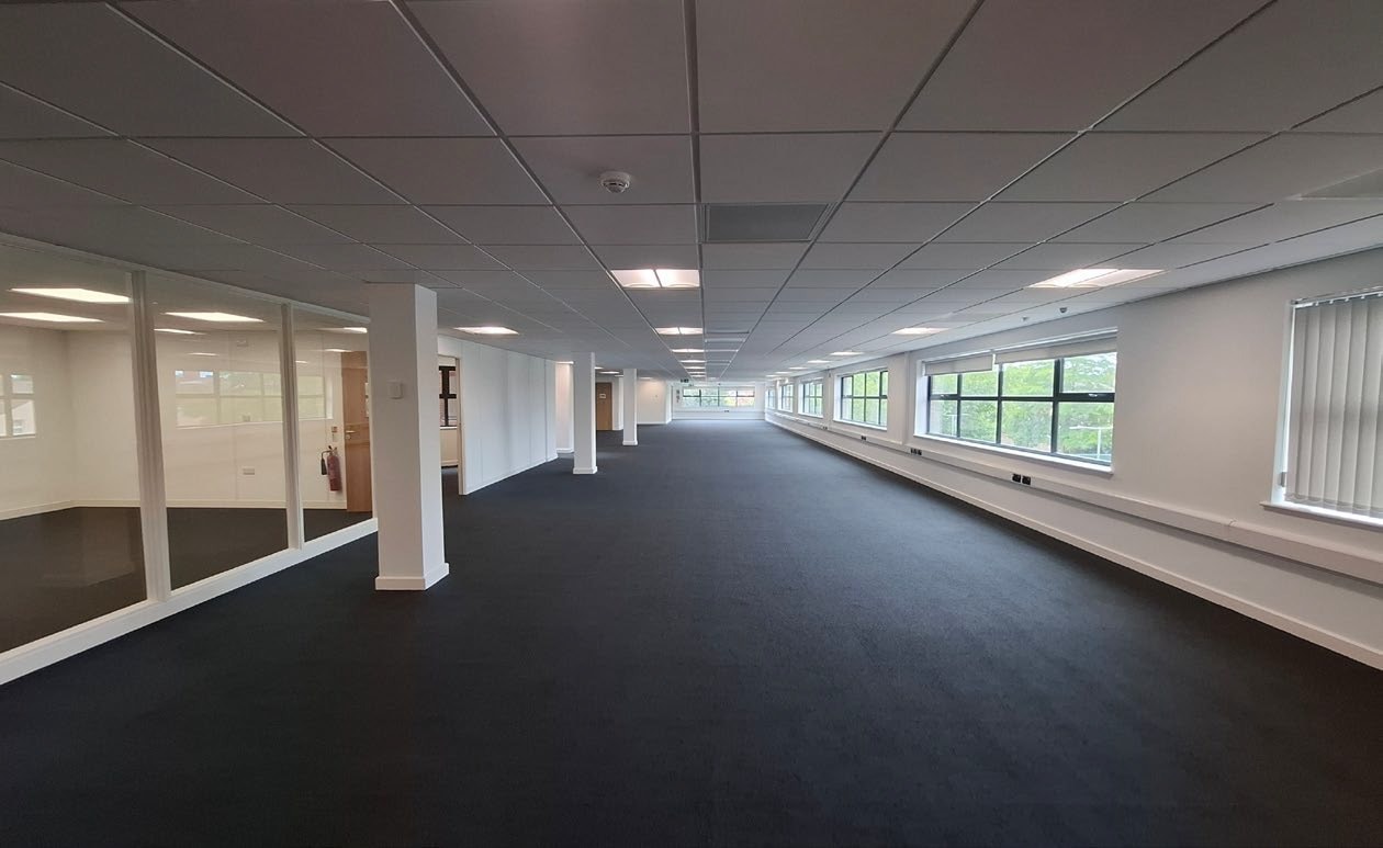 Belvedere Rd, Taunton to rent Interior Photo- Image 1 of 7