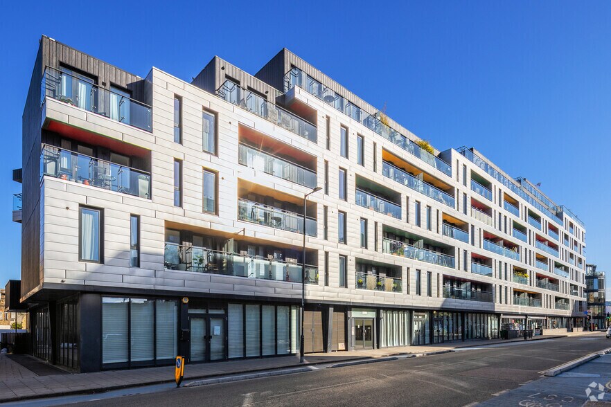 134-144 Southwark Bridge Rd, London for sale - Building Photo - Image 3 of 6