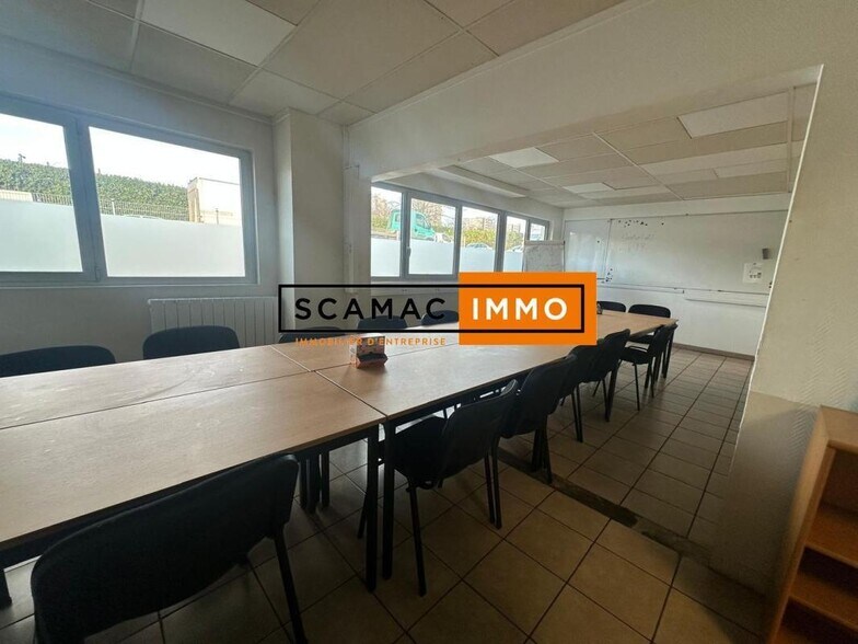 Office in Argenteuil to rent - Interior Photo - Image 1 of 9