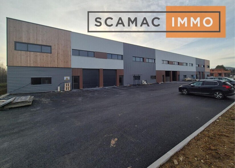 Industrial in Viarmes to rent - Building Photo - Image 2 of 5