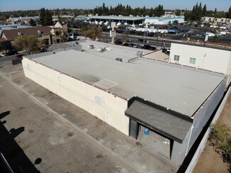 More details for 3403-3415 Wilson Rd, Bakersfield, CA - Retail for Rent