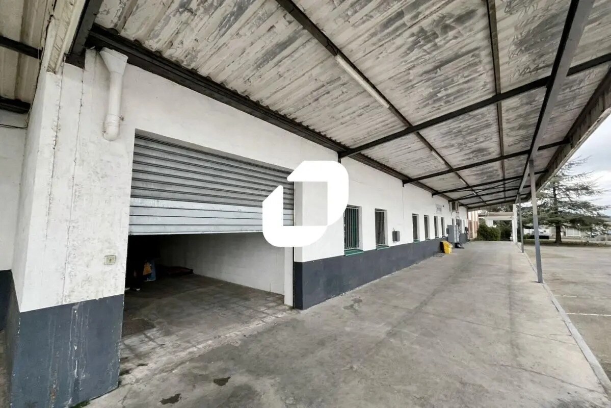 1 Rue Jules Serval, Vénissieux to rent Building Photo- Image 1 of 11
