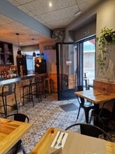 Retail in Madrid, Madrid to rent Interior Photo- Image 1 of 20