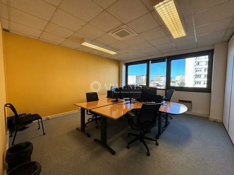 Location Bureaux 160 m² - Photo 1