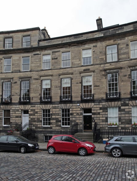 6 Randolph Cres, Edinburgh to rent - Primary Photo - Image 1 of 2