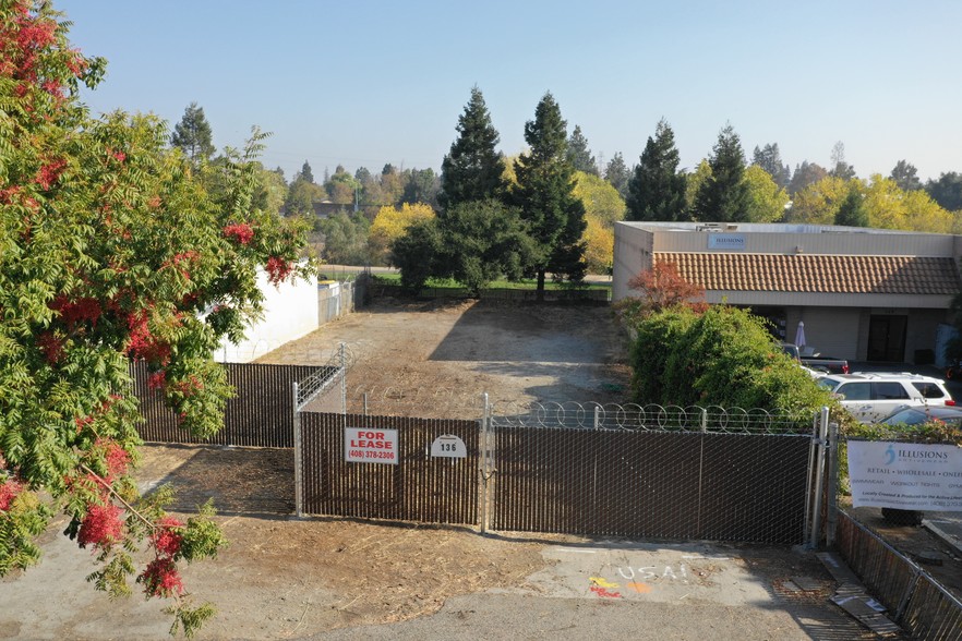 136 Gilman Ave, Campbell, CA for rent - Building Photo - Image 1 of 2