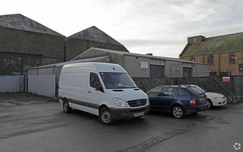 Miln St, Dundee to rent - Primary Photo - Image 1 of 1