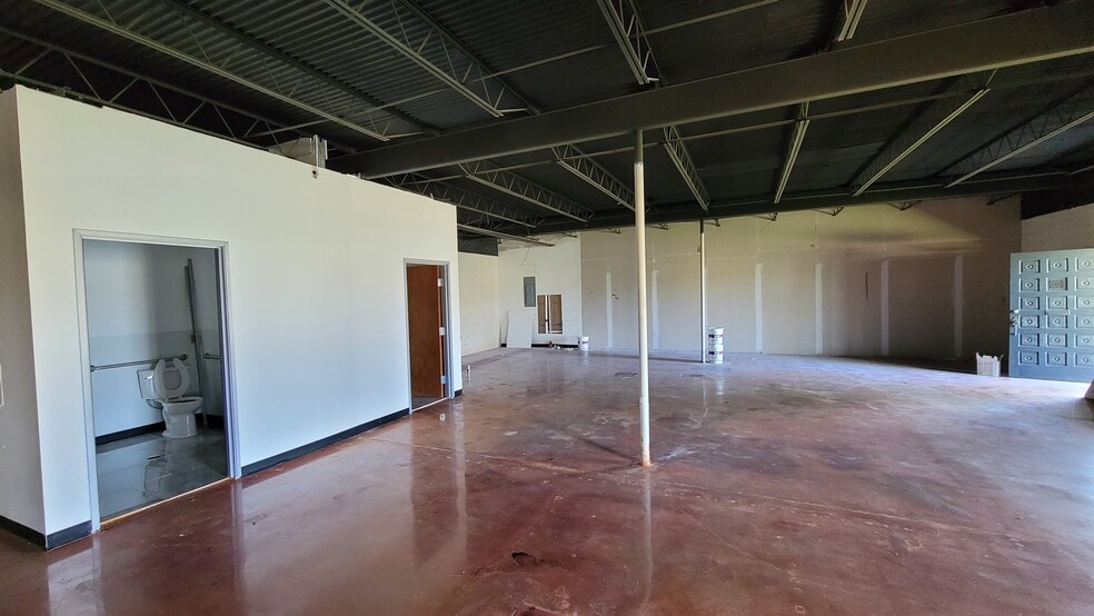 2427 Baker Dr, Mesquite, TX for sale - Building Photo - Image 1 of 1