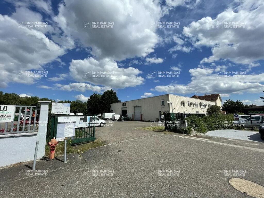 Vente Local d'activités 1 074 m² - Photo 1