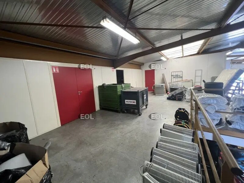 Light Industrial in Vénissieux to rent Interior Photo- Image 1 of 14