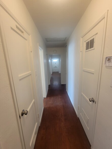 3740 McCray St, Riverside, CA for rent - Interior Photo - Image 3 of 11