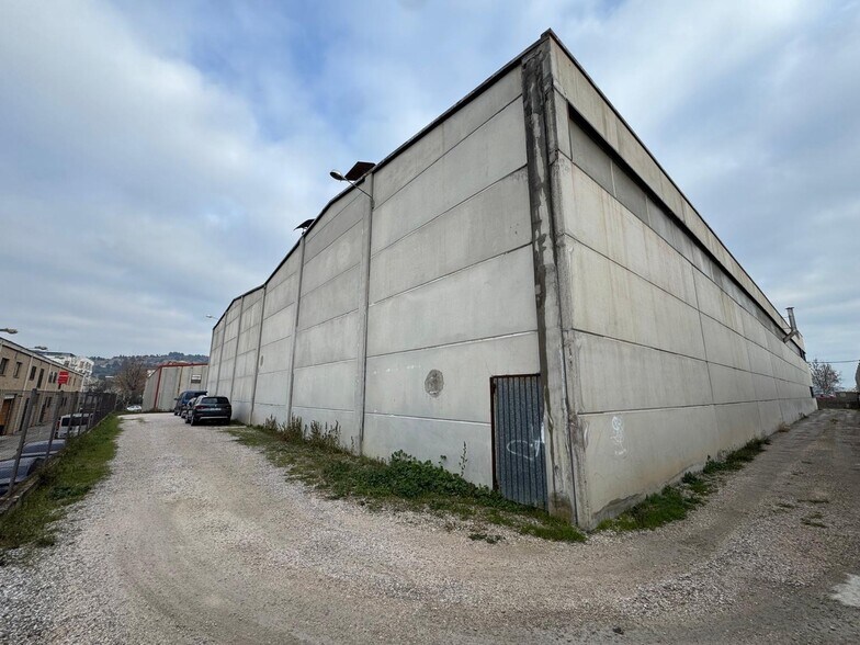 Industrial in Igualada, Barcelona to rent - Building Photo - Image 2 of 30