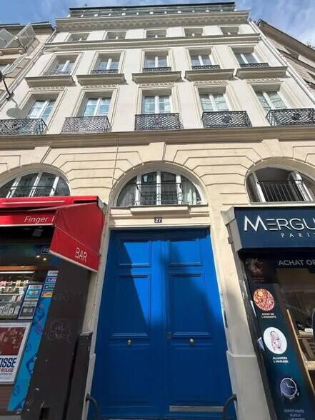 Build-to-Rent in Paris for sale - Building Photo - Image 1 of 7