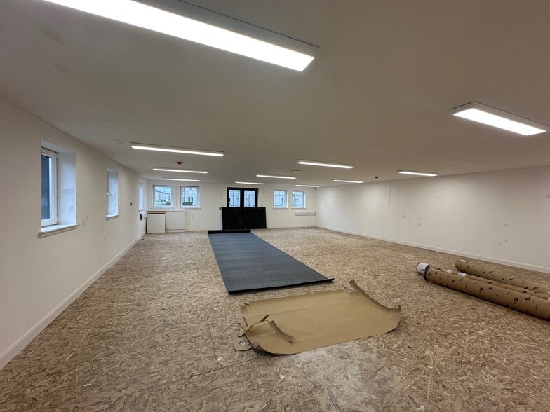 1 Norman St, Glasgow to rent - Building Photo - Image 2 of 7