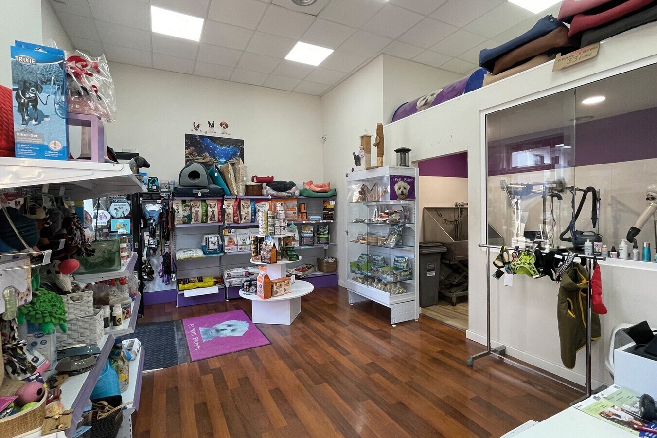 Sant Just Desvern, BAR 08960 - Unit - - - Interior Photo - Image 2 of 16