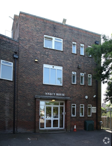 Kingston Rd, Leatherhead for sale - Building Photo - Image 1 of 1