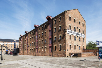 Gloucester Docks, Gloucester for rent Building Photo- Image 2 of 15