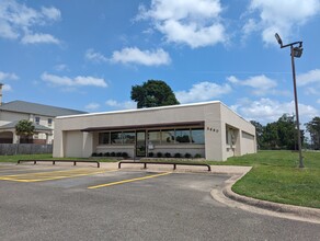 2660 Sweetgum Ln, Beaumont, TX for sale Building Photo- Image 1 of 25