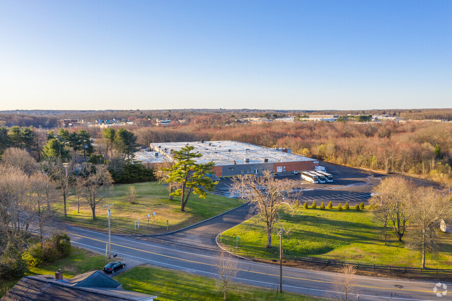 530 West St, Braintree, MA for rent - Building Photo - Image 3 of 20