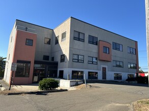 140 Washington Ave, North Haven, CT for rent Building Photo- Image 1 of 8