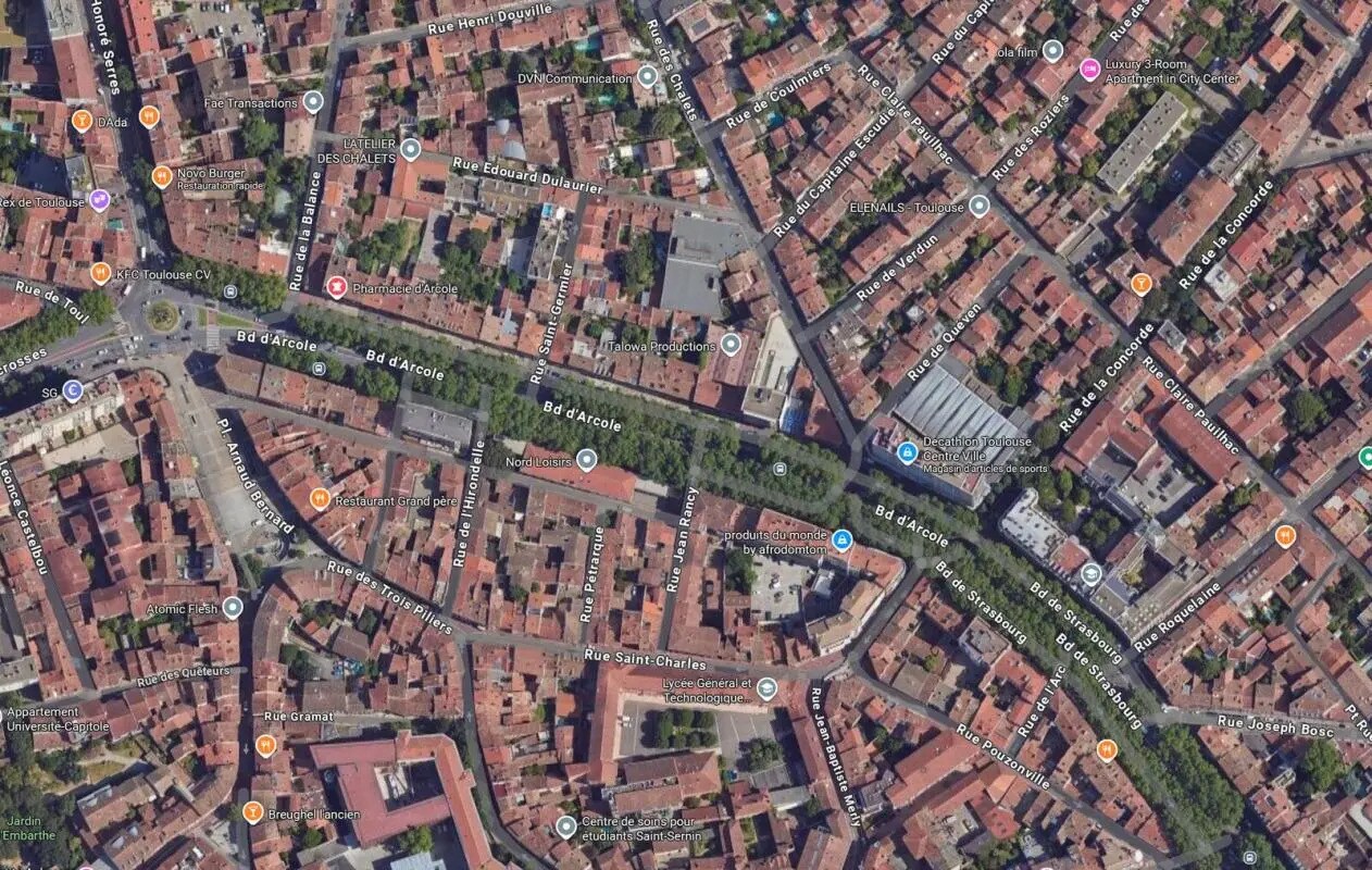 Retail in Toulouse for sale Building Photo- Image 1 of 4