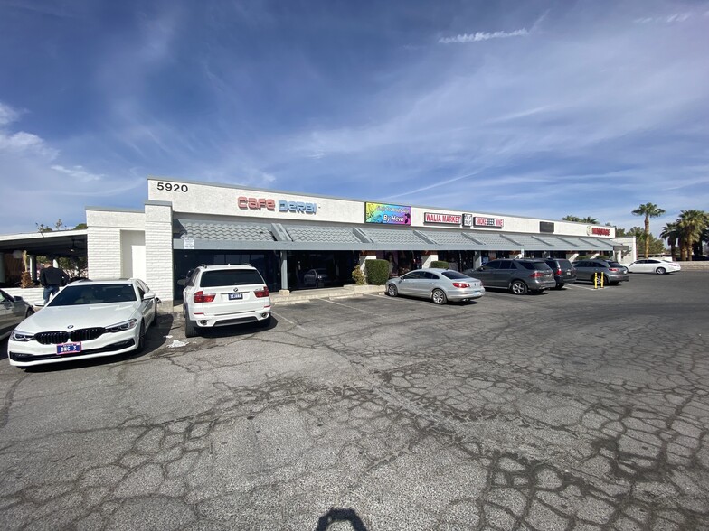 5920 W Flamingo Rd, Las Vegas, NV for rent - Building Photo - Image 1 of 5