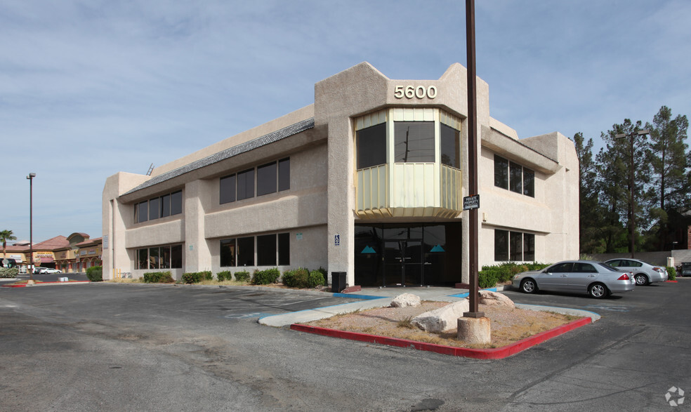 5600 Spring Mountain Rd, Las Vegas, NV for sale - Primary Photo - Image 1 of 1