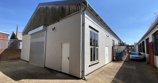 More details for Lyon Rd, Walton On Thames - Industrial for Rent