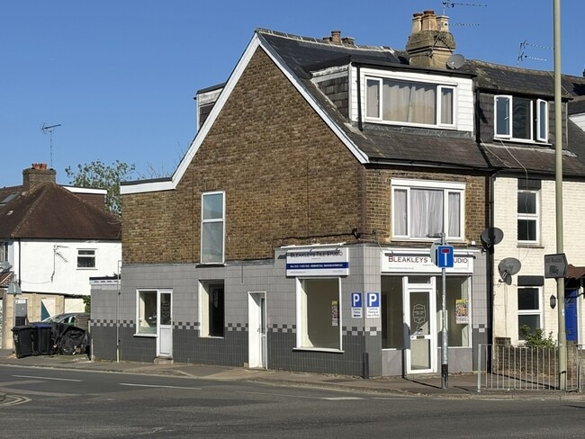 More details for 181 Kingston Rd, Leatherhead - Retail to Rent