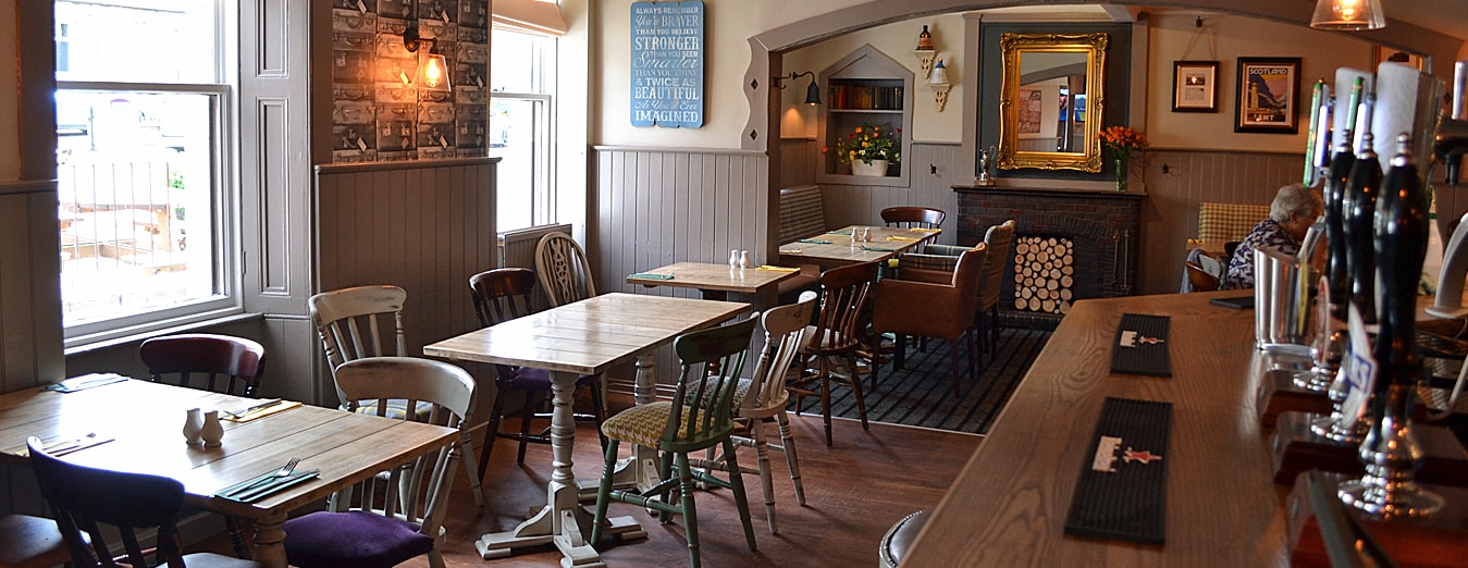 604 Lanark Rd, Juniper Green to rent Building Photo- Image 1 of 3