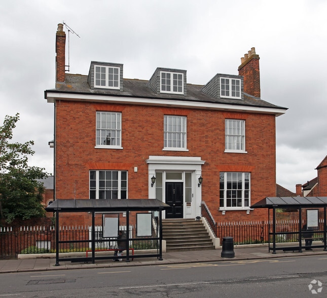20 Broad St, Wokingham to rent - Building Photo - Image 1 of 11