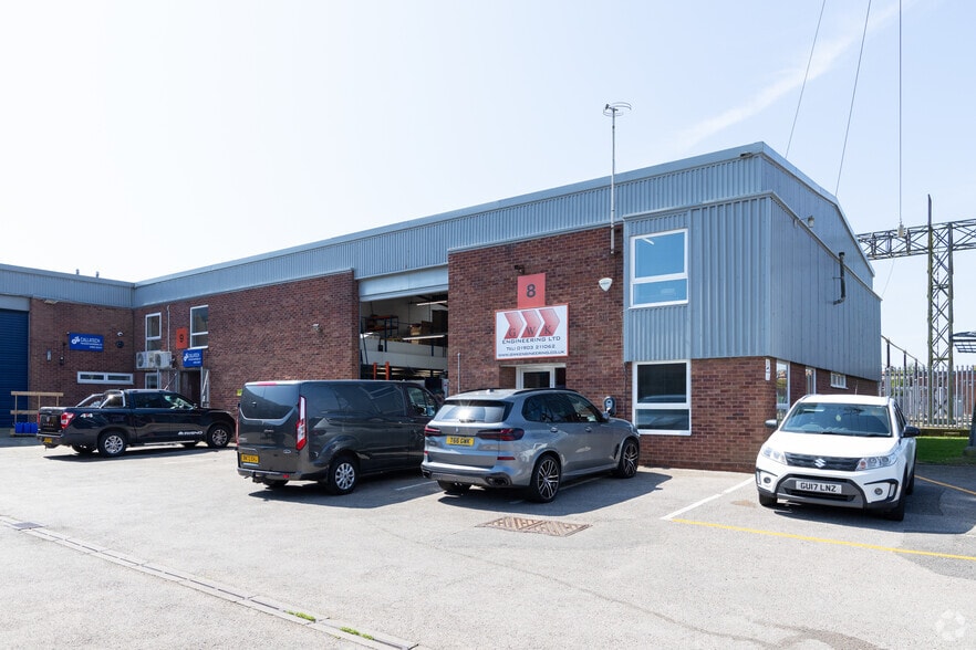 Willowbrook Rd, Worthing to rent - Building Photo - Image 2 of 3