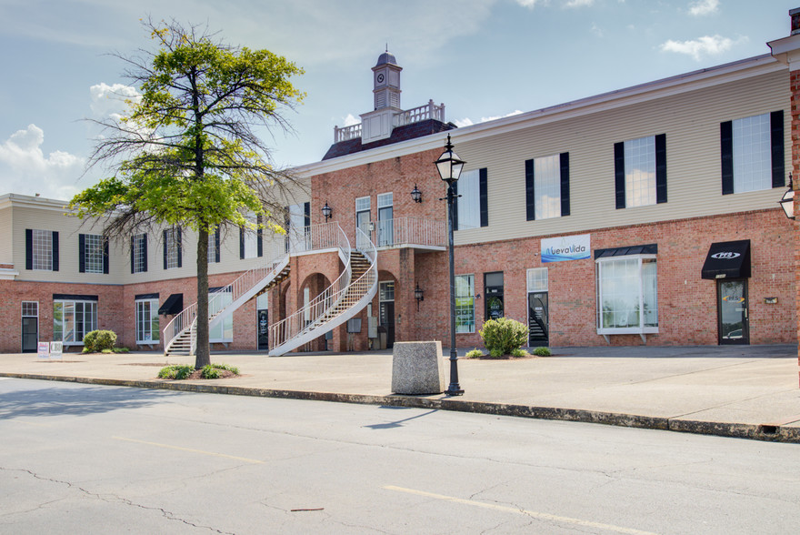 1370 Hazelwood Dr, Smyrna, TN for rent - Building Photo - Image 1 of 9