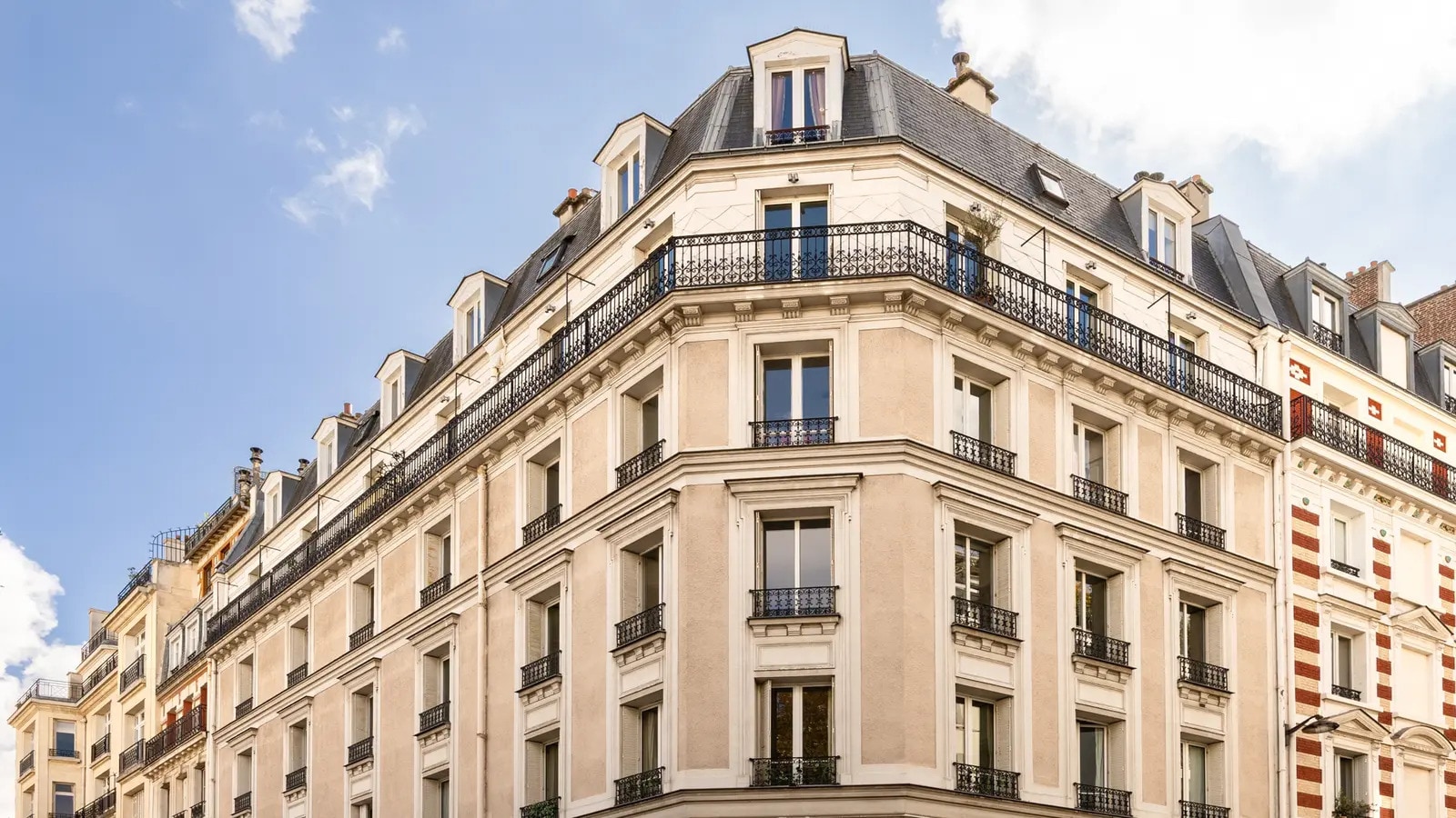 Build-to-Rent in Paris for sale Building Photo- Image 1 of 3