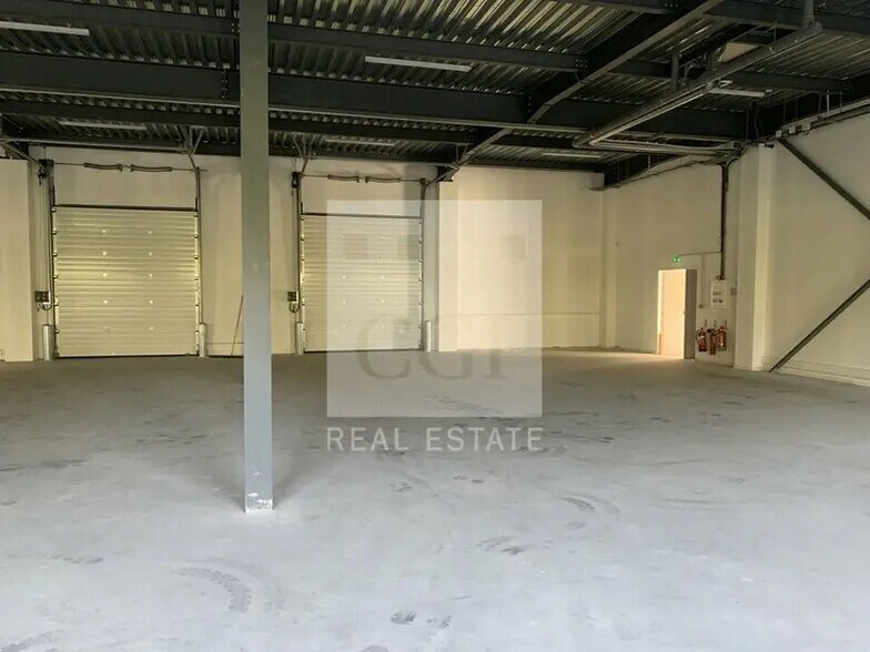 27 Chemin Des Peupliers, Dardilly to rent - Interior Photo - Image 3 of 15