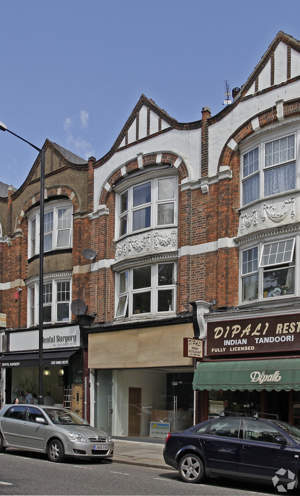 84 Aldermans Hl, London to rent Primary Photo- Image 1 of 4