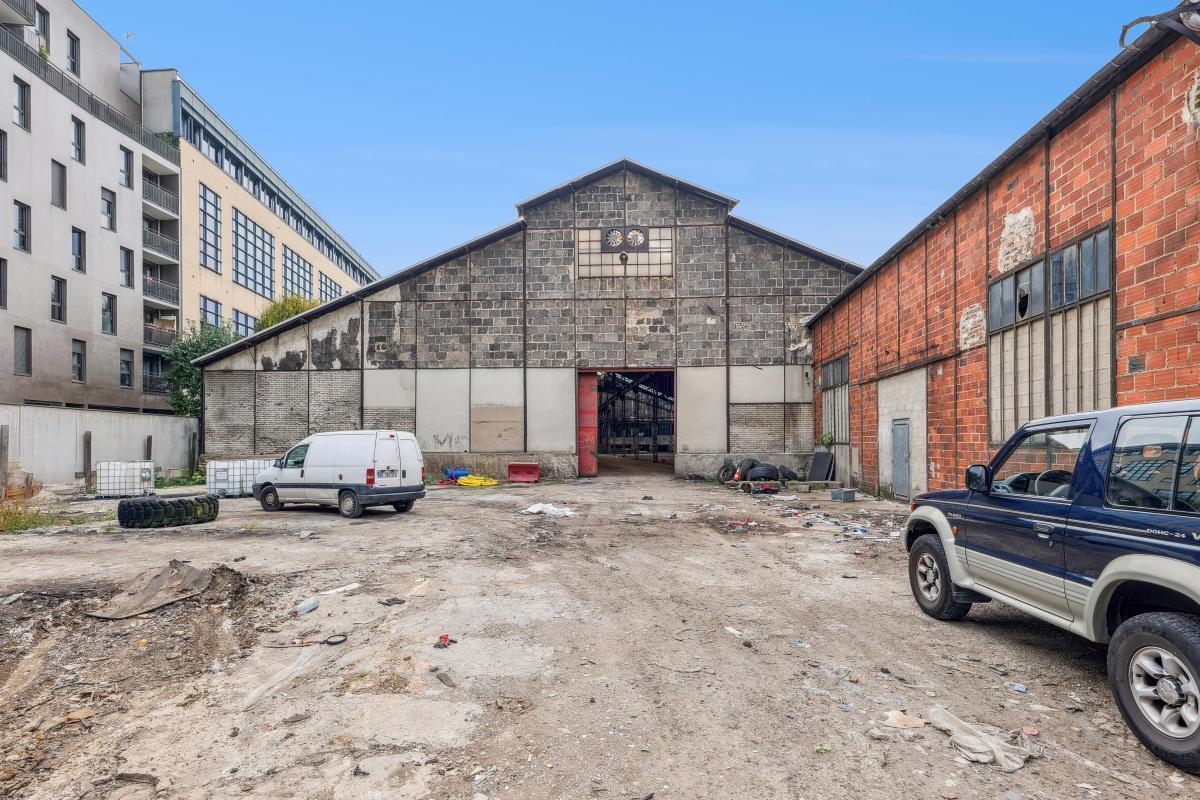 Retail in Montreuil to rent Building Photo- Image 1 of 15