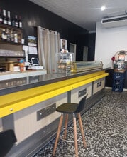 Retail in Tortosa, Tarragona to rent Interior Photo- Image 1 of 7