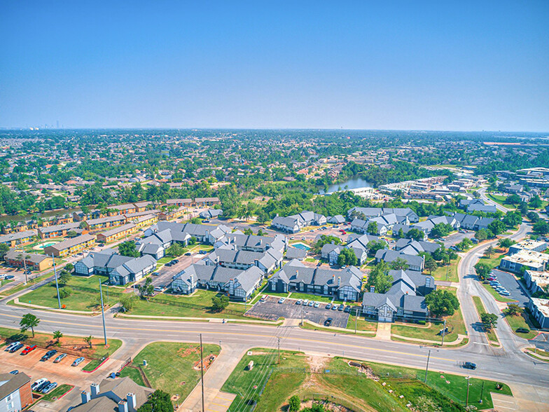 7806 Lyrewood Ln, Oklahoma City, OK for sale - Building Photo - Image 1 of 1