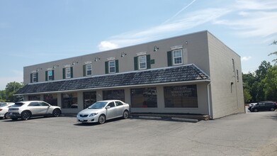 8325 Centreville Rd, Manassas, VA for rent Building Photo- Image 1 of 11