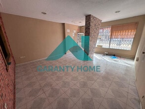 Retail in Cáceres, Cáceres to rent Interior Photo- Image 1 of 13