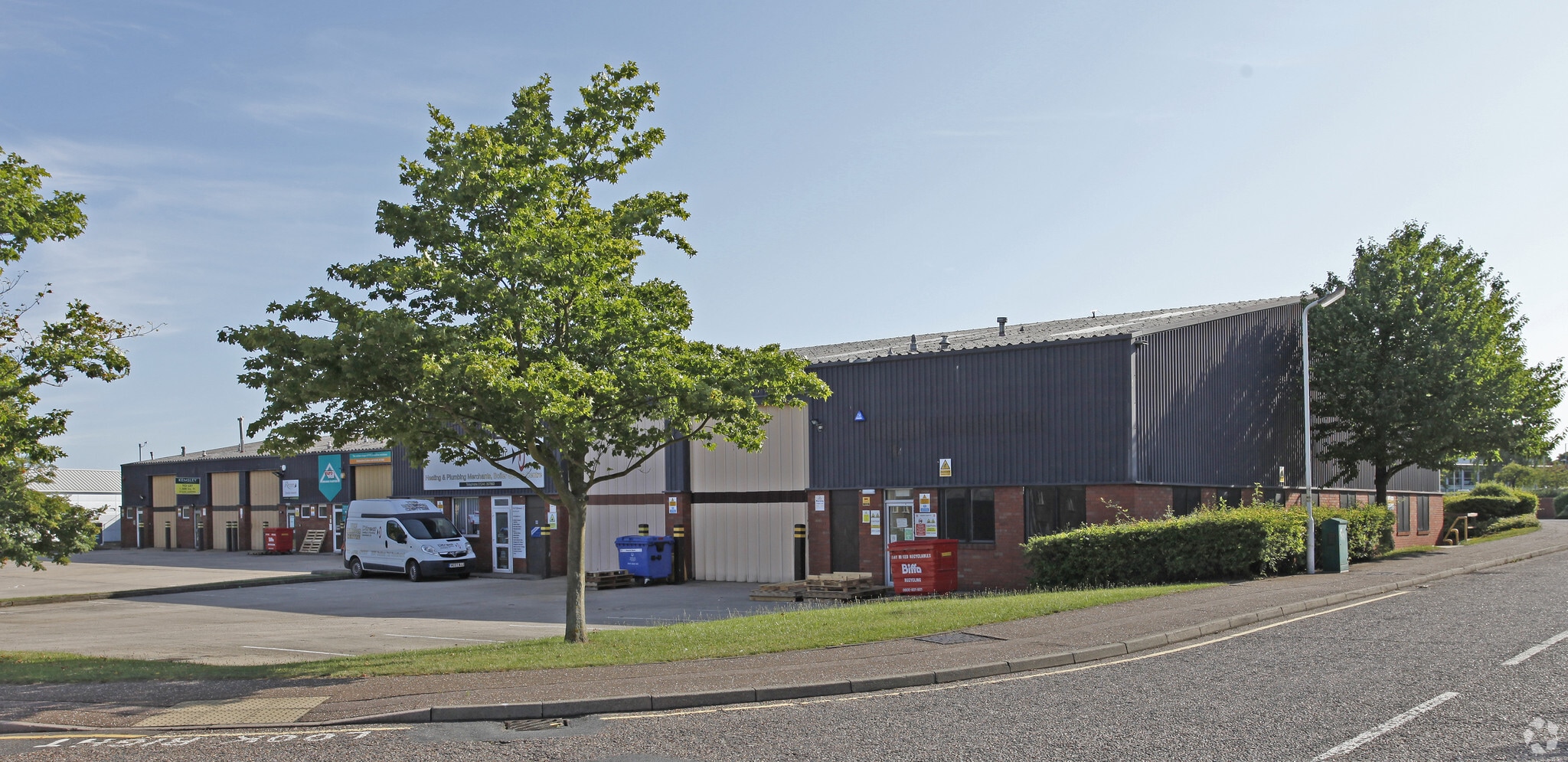 17-27 Rodney Way, Chelmsford to rent Primary Photo- Image 1 of 3