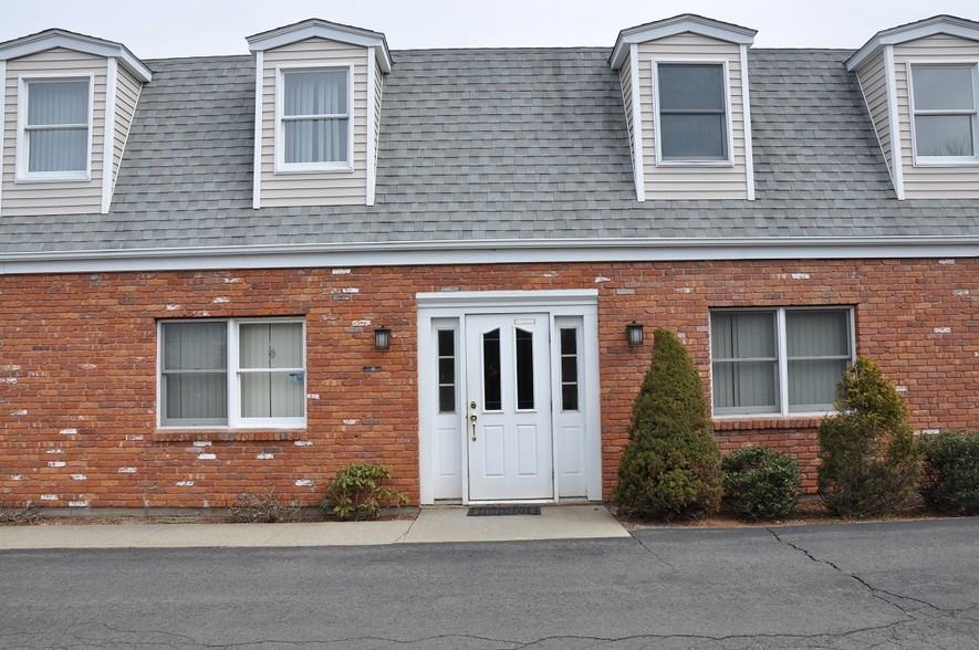 310 Hartford Tpke, Vernon Rockville, CT for sale - Building Photo - Image 1 of 1