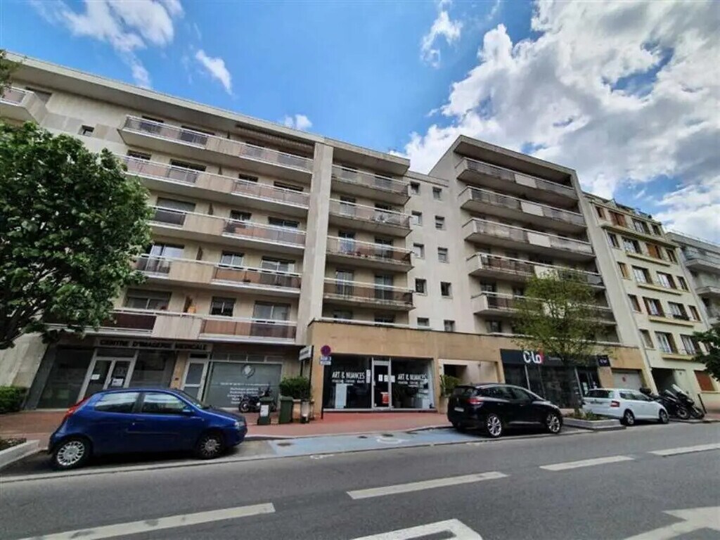 Location Bureaux 71 m² - Photo 1