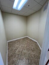2800 Davis Blvd, Naples, FL to rent Building Photo- Image 2 of 9