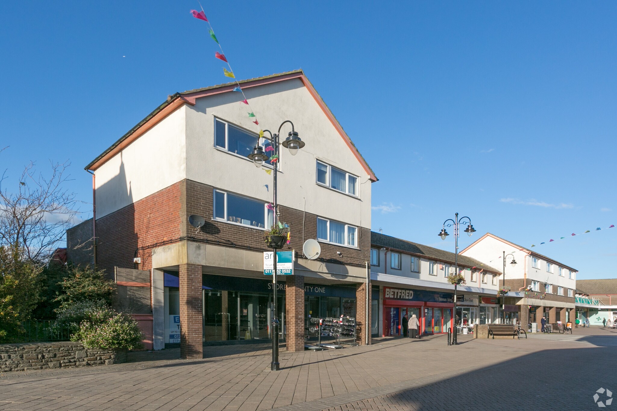 43 Newport Rd, Caldicot for sale Primary Photo- Image 1 of 1