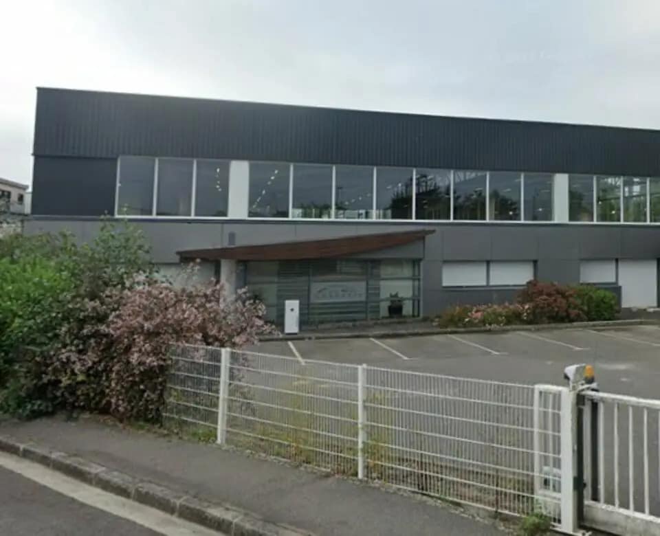 Vente Entrepôt 636 m² - Photo 1