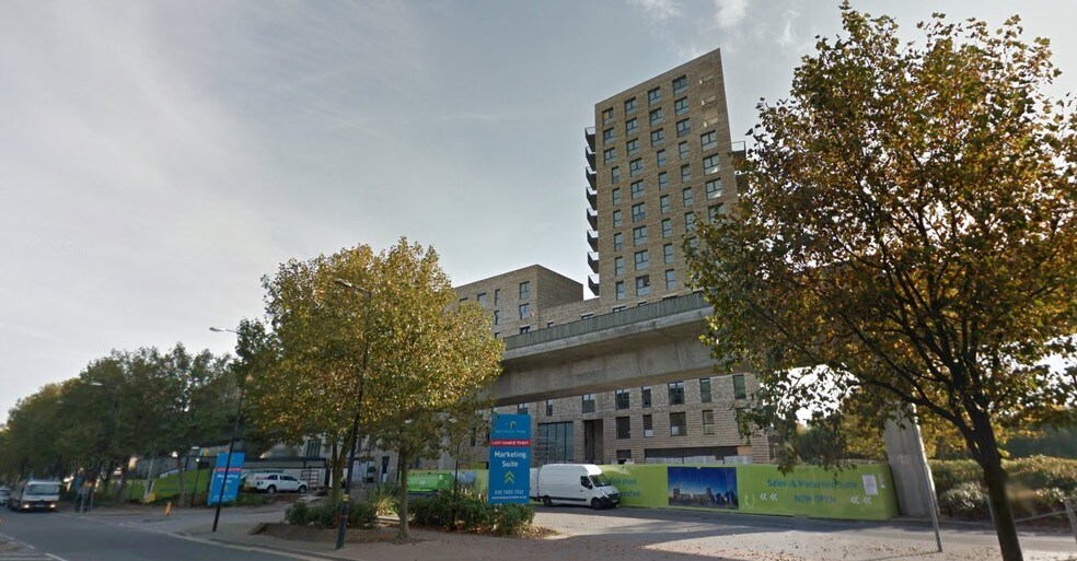 Barrier Point Rd, London E16 2HP UK