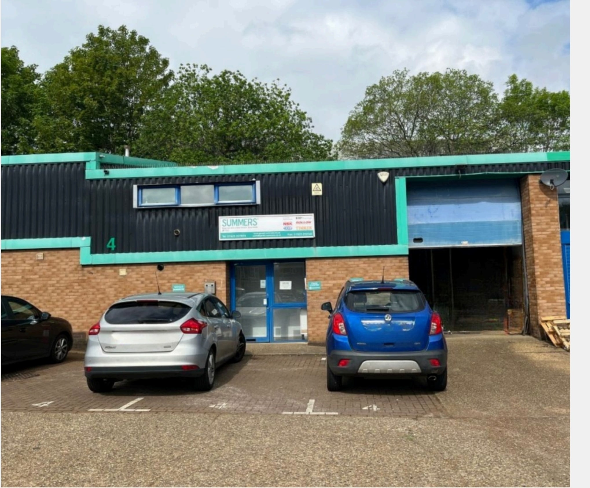 Colne Way, Watford to rent Building Photo- Image 1 of 2