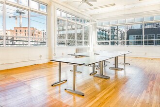 3131 Western Ave, Seattle, WA to rent Interior Photo- Image 2 of 2